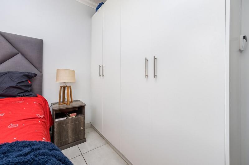 2 Bedroom Property for Sale in Vredekloof Heights Western Cape